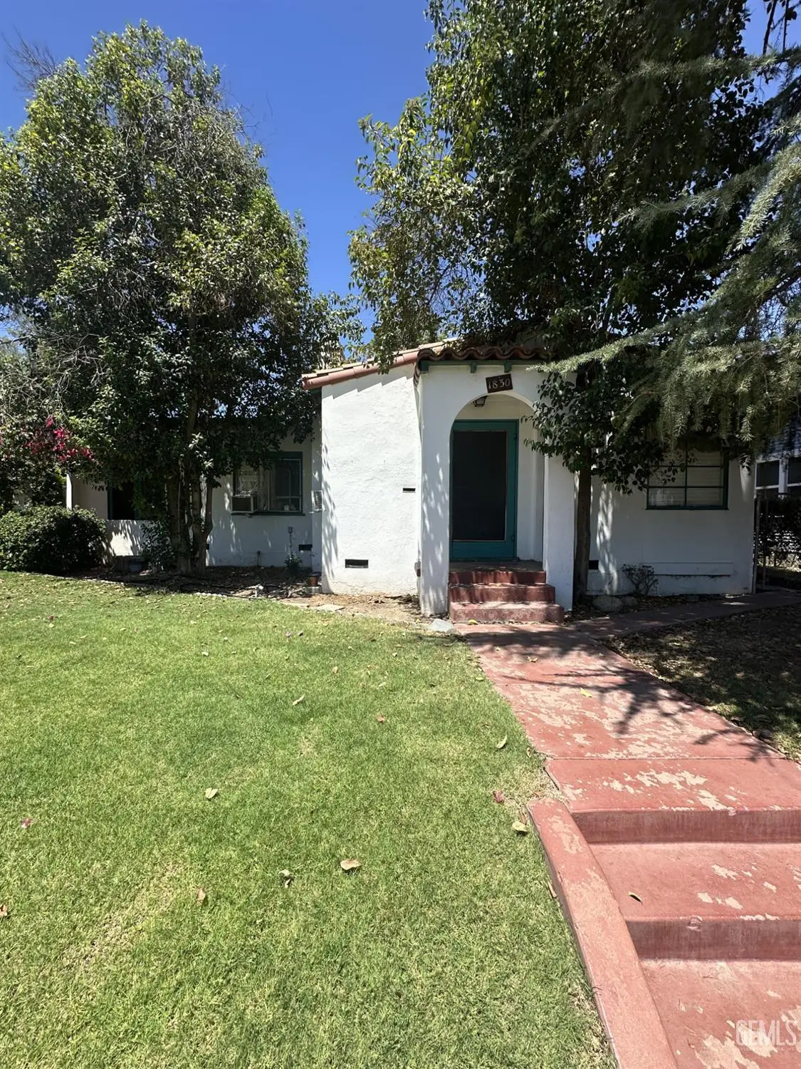 220 F STREET, Bakersfield, CA 93304 - #1