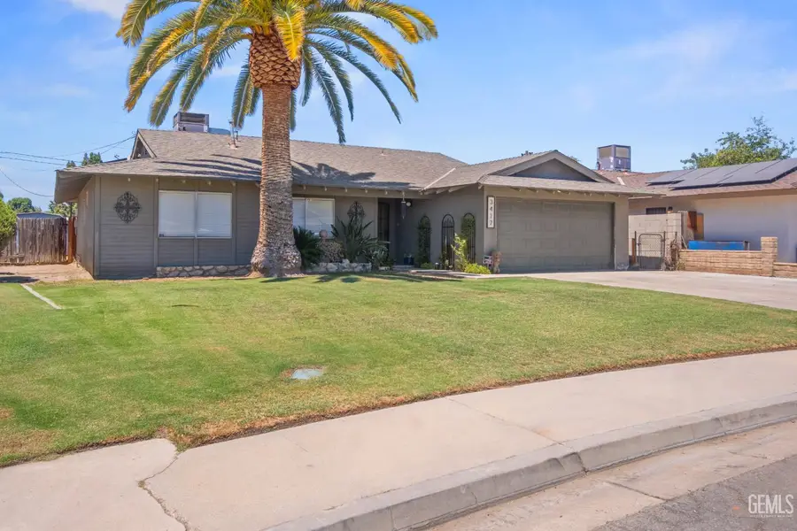3417 DELL COURT, Bakersfield, CA 93304 - #3