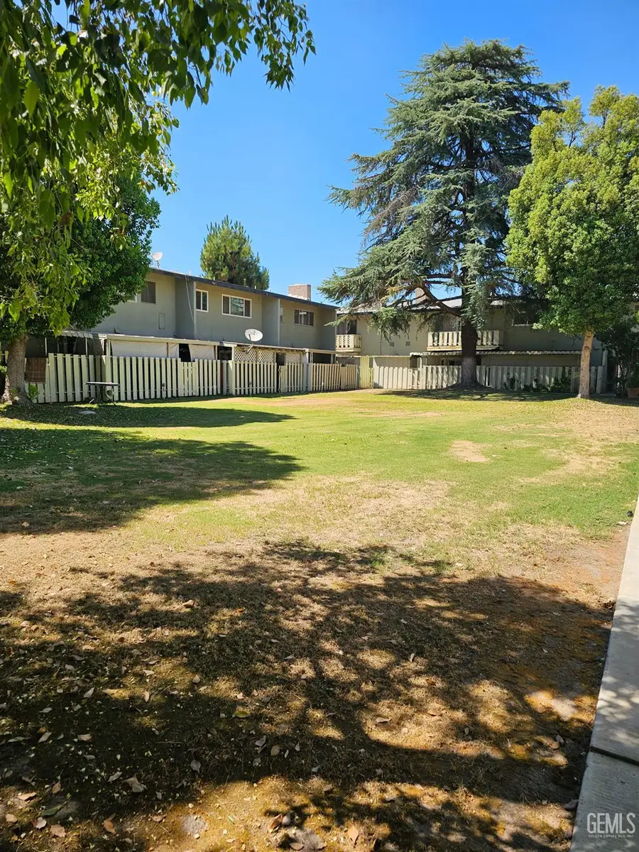 1124 OLEANDER AVENUE, Bakersfield, CA 93304 - #3