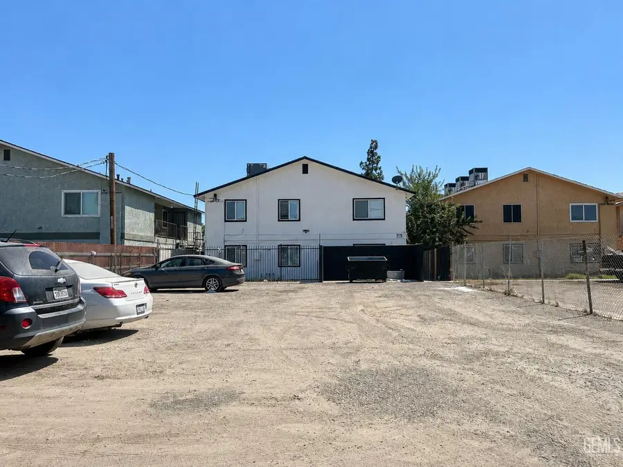 1316 E CALIFORNIA AVENUE, Bakersfield, CA 93307 - #2