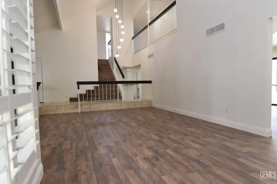 1501 WESTBOURNE WAY, Bakersfield, CA 93309 - #3