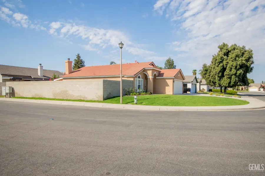 6703 SWIFT FALLS WAY, Bakersfield, CA 93313 - #3