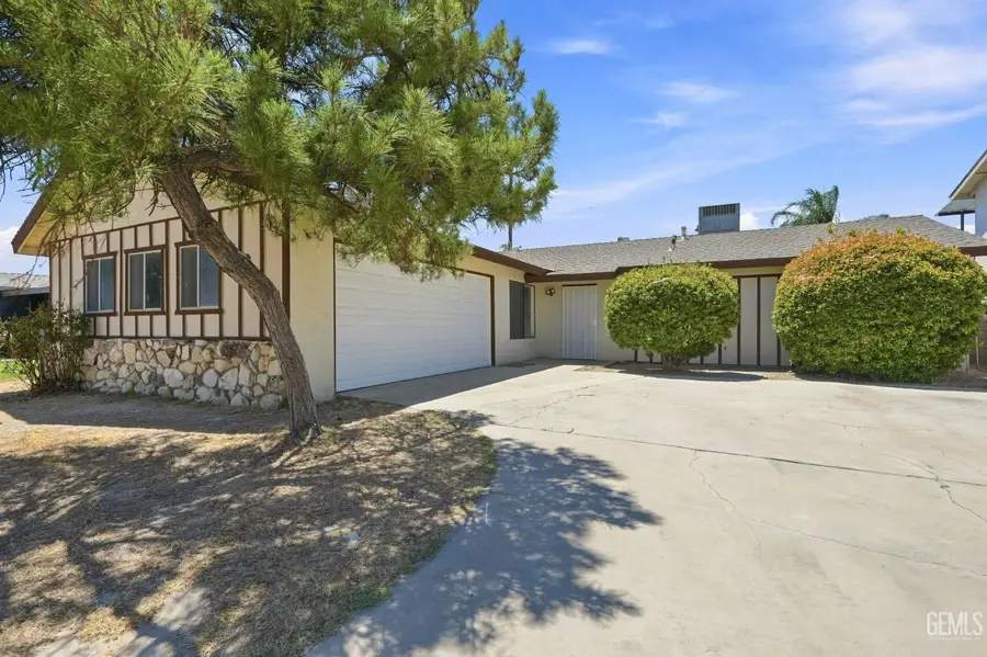 5909 WEBB WAY, Bakersfield, CA 93307 - #3