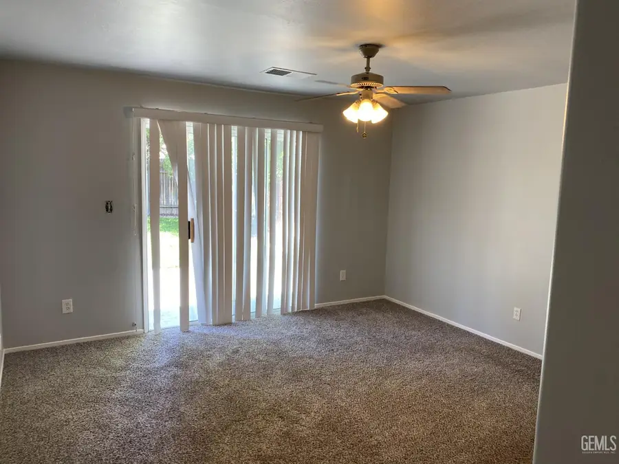 10400 STARLIGHT PEAK DRIVE, Bakersfield, CA 93311 - #3