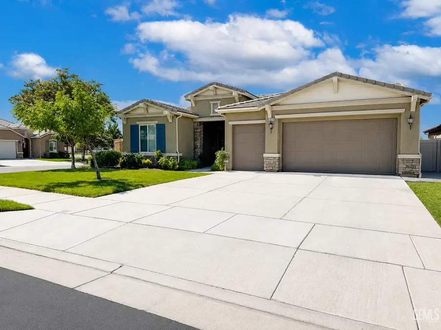 9809 NAPLES PLACE, Bakersfield, CA 93306 - #2