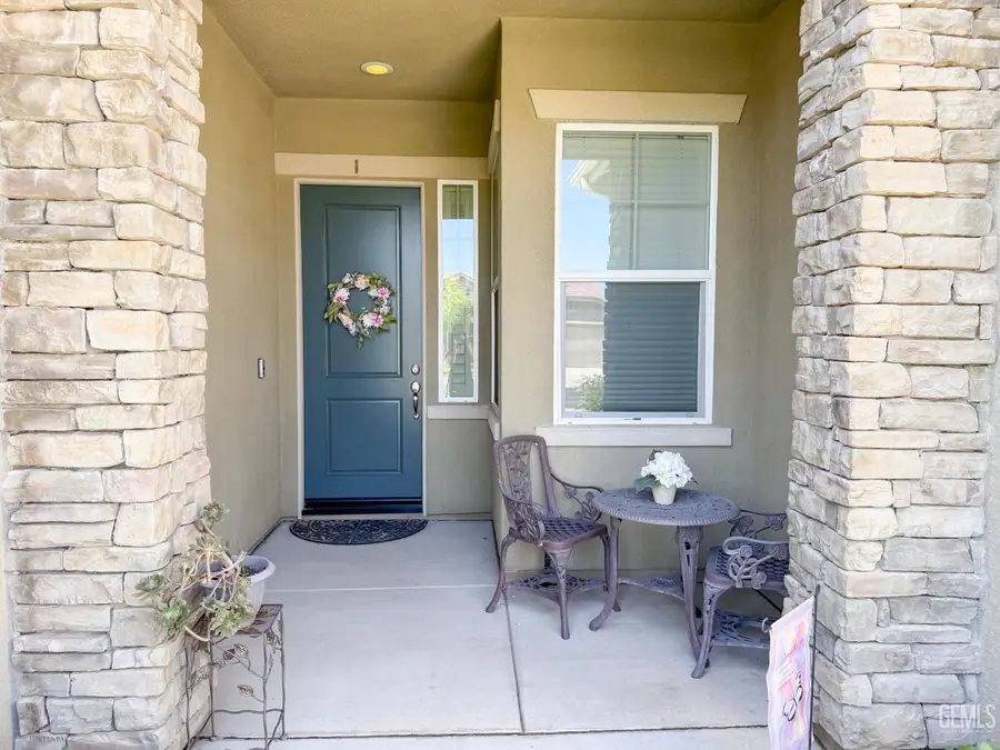 9809 NAPLES PLACE, Bakersfield, CA 93306 - #3