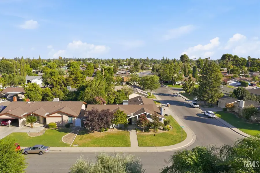 5913 PRESTON COURT, Bakersfield, CA 93309 - #2