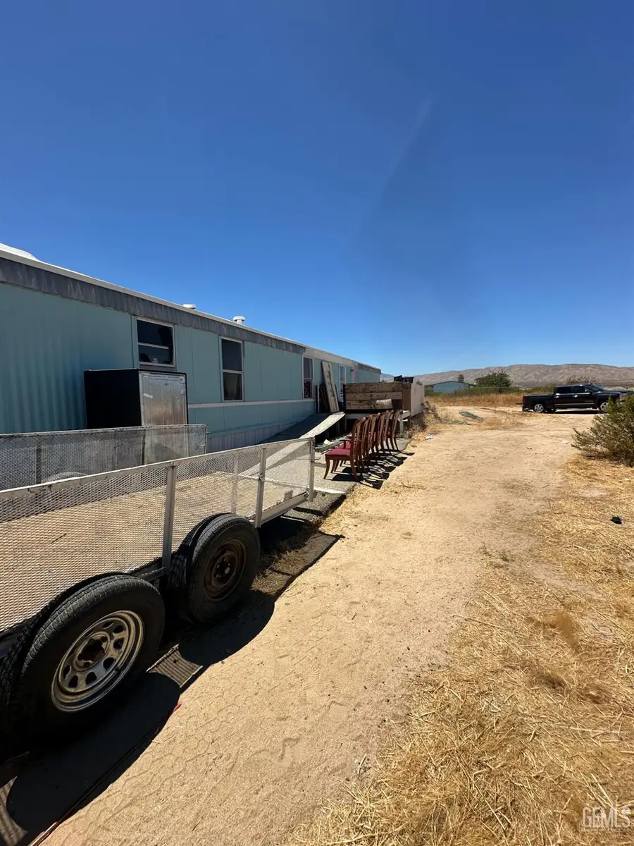 26023 TUOLUMNE STREET, Mojave, CA 93501 - #2