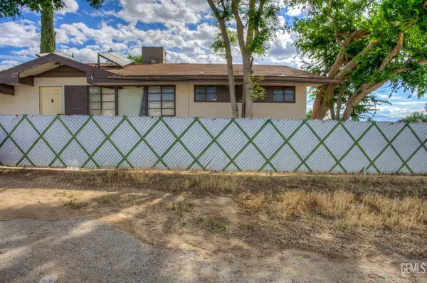 2701 N INYO STREET, Bakersfield, CA 93305