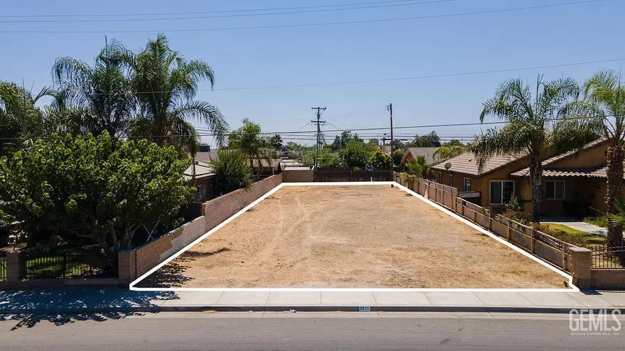 0 E 1211 E PLANZ RD, Bakersfield, CA 93307 - #2
