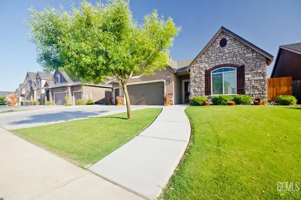6215 PROVINCENTOWN AVE, Bakersfield, CA 93313