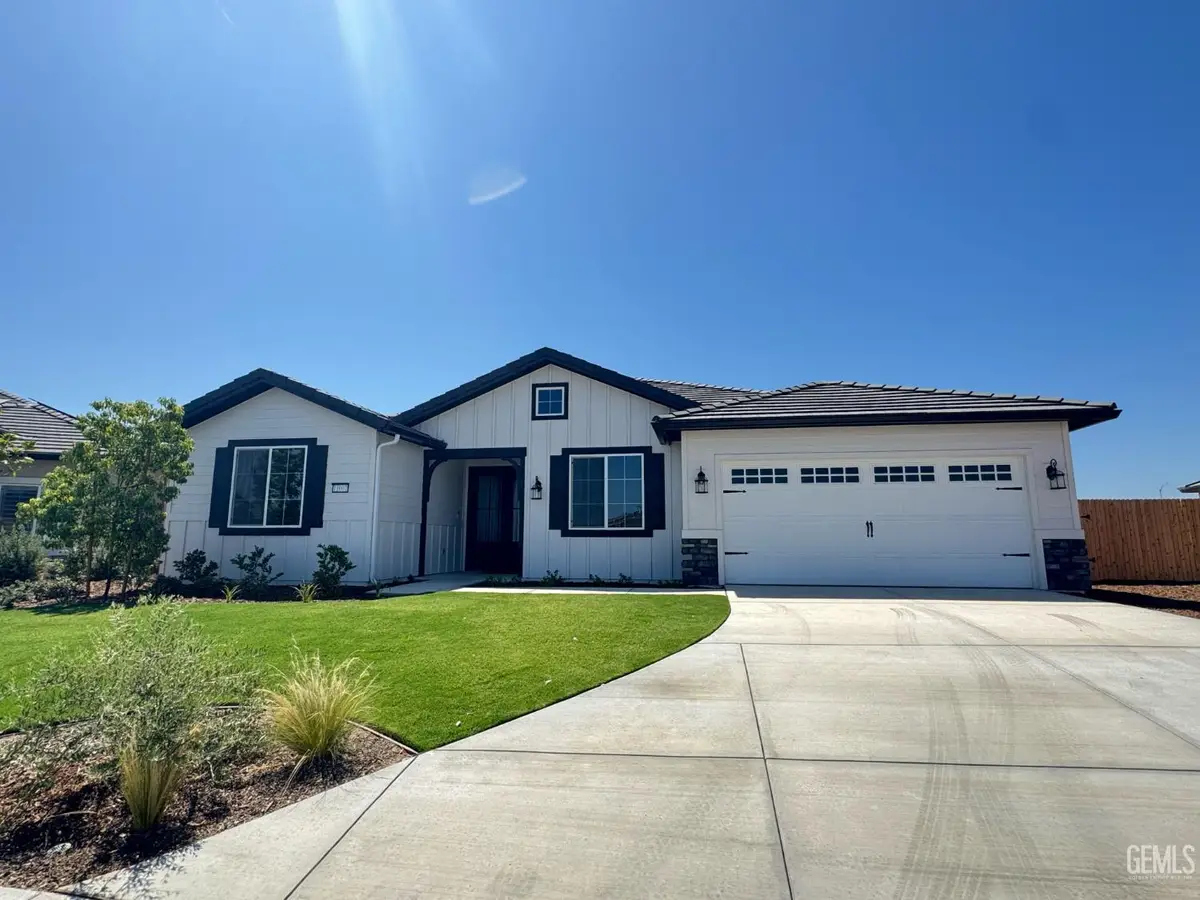 11001 QUENTARI AVENUE, Bakersfield, CA 93311 - #1