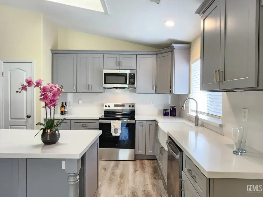 11025 TIPPERARY DRIVE, Bakersfield, CA 93311 - #3