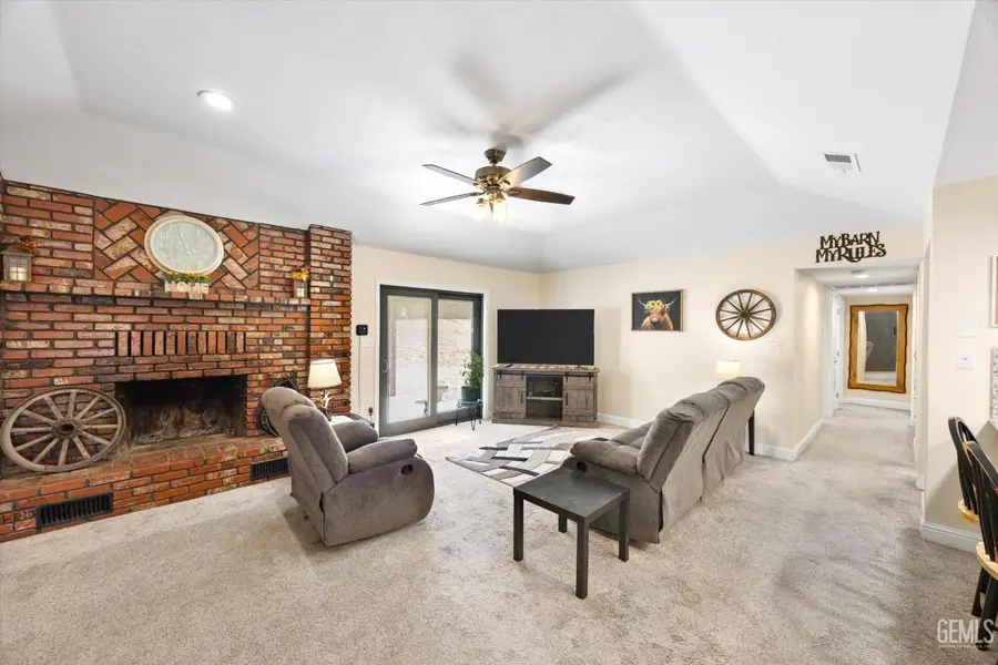 19700 MESA DRIVE, Tehachapi, CA 93561 - #3