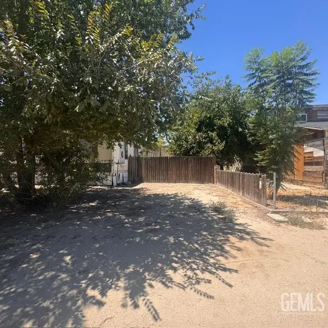 301 JEFFERSON STREET, Taft, CA 93268 - #3