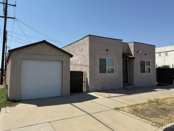 1218 OWENS STREET, Bakersfield, CA 93305