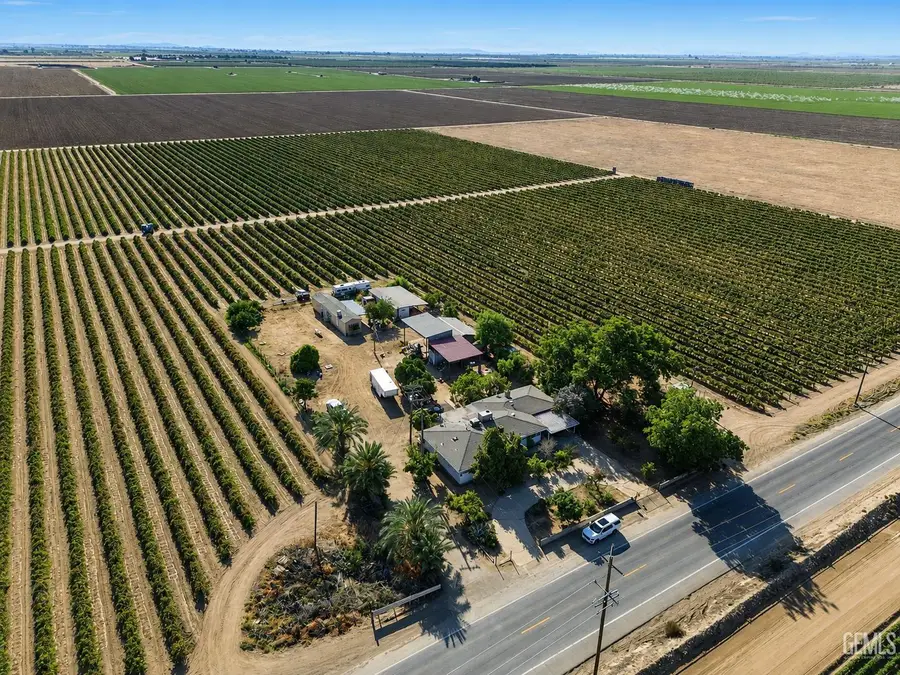 7674 S EDISON ROAD, Bakersfield, CA 93307 - #2
