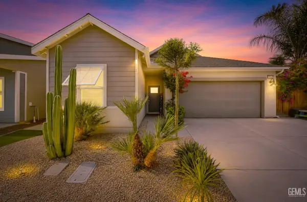 9716 COBBLE CREEK DRIVE, Shafter, CA 93263