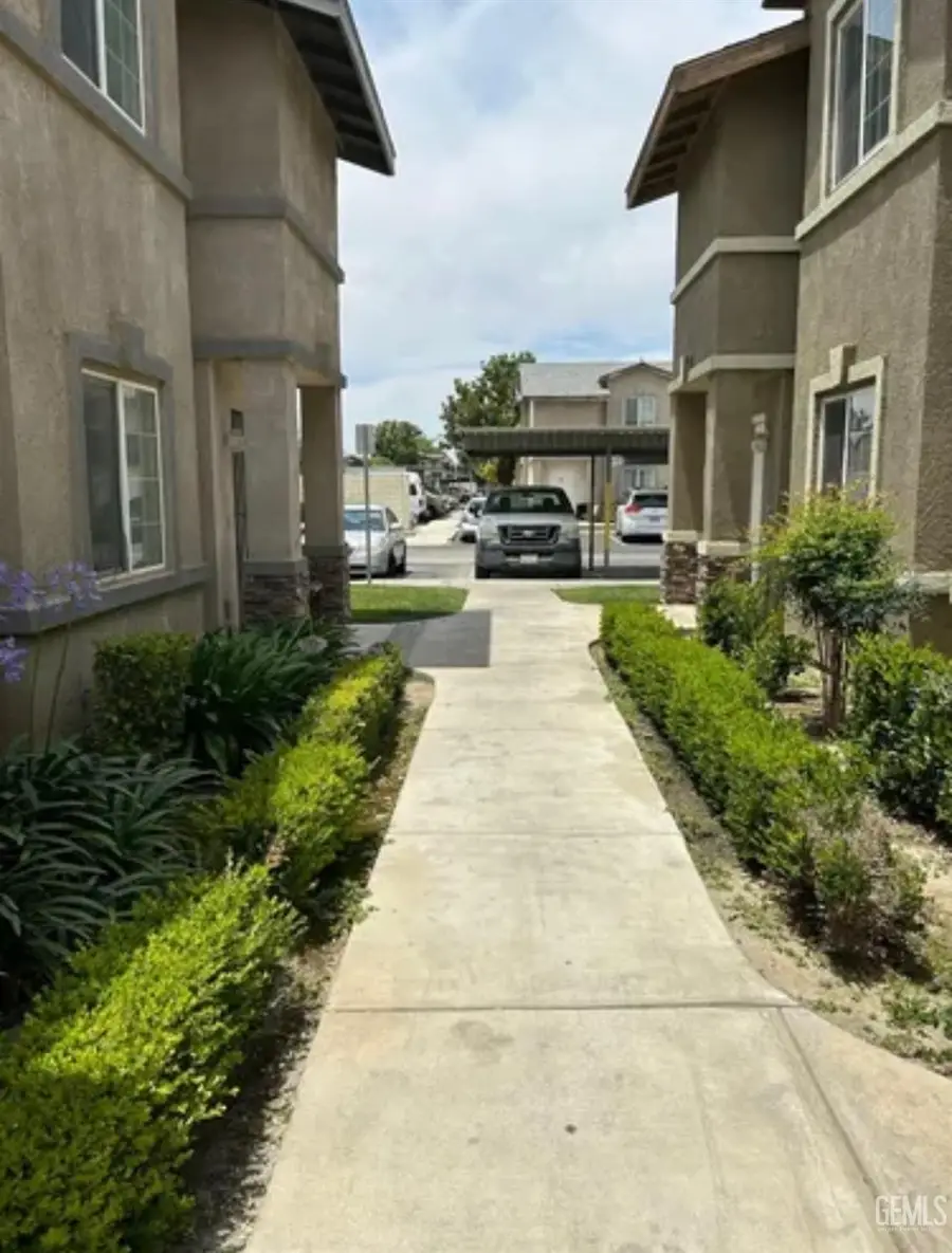 600 HOSKING AVENUE, Bakersfield, CA 93307 - #2