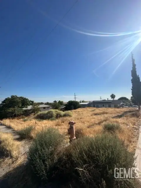 630 PHILIPPINE STREET, Taft, CA 93268