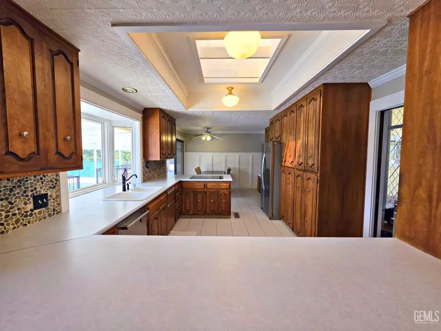 11901 KERN RIVER AVENUE, Bakersfield, CA 93308 - #2