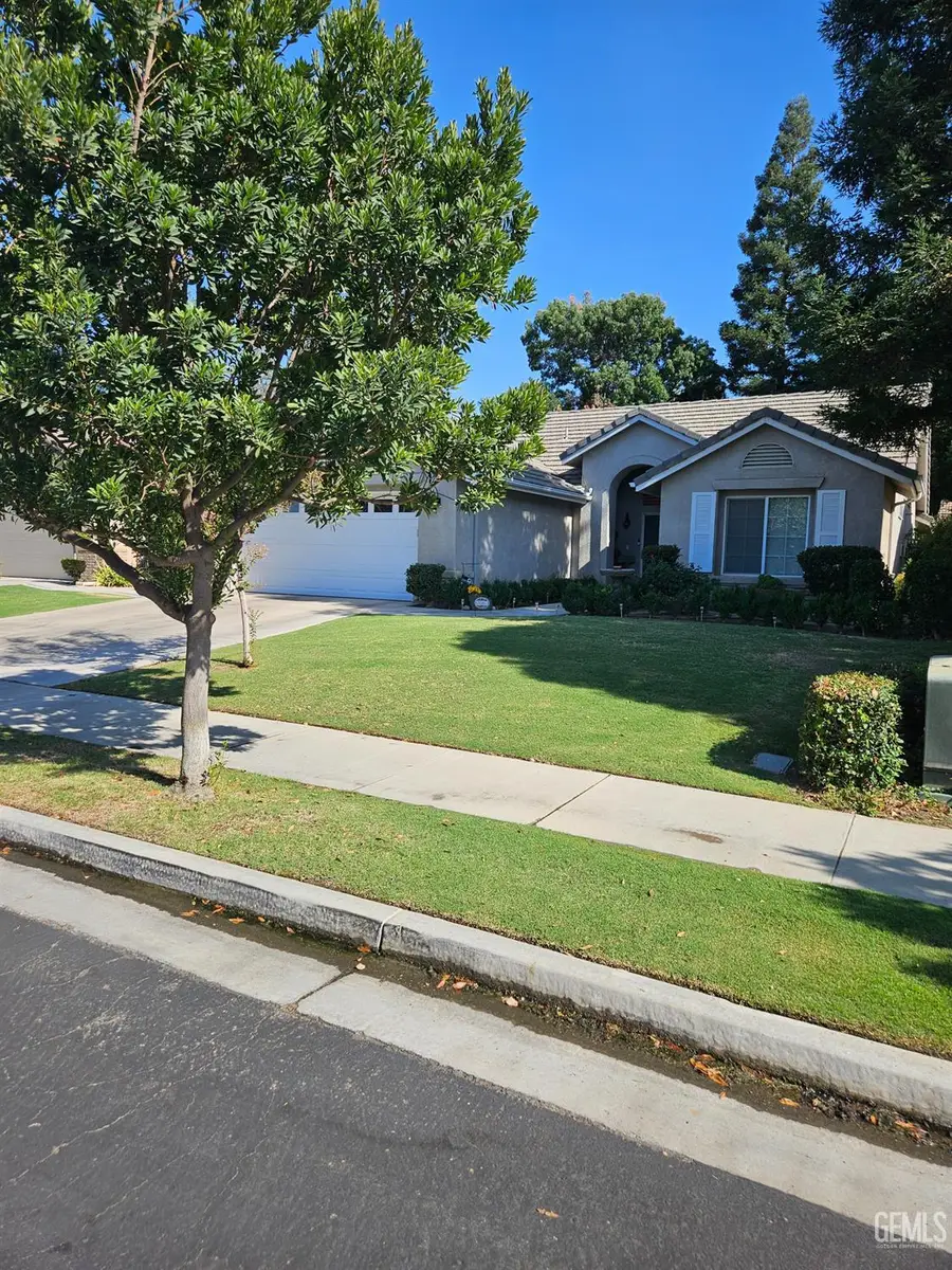 10001 TIMELESS ROSE COURT, Bakersfield, CA 93311 - #3