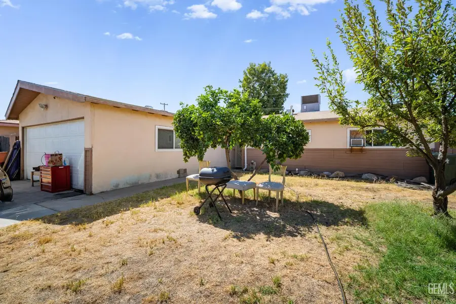 2609 BERNICE DRIVE, Bakersfield, CA 93304 - #2