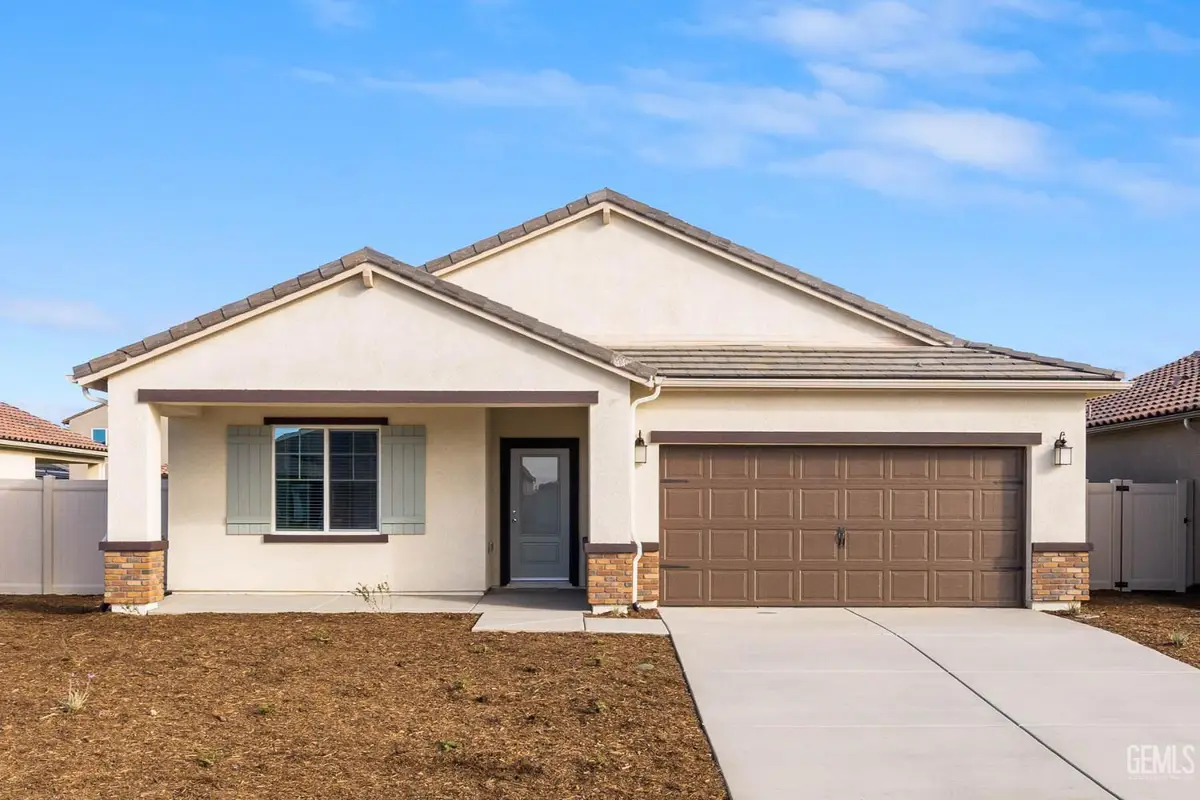 7901 BLUEBERRY AVENUE, Bakersfield, CA 93313 - #1