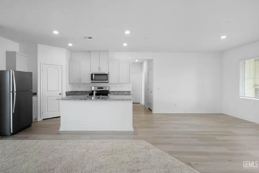 1209 ACALA COURT, Shafter, CA 93263 - #2