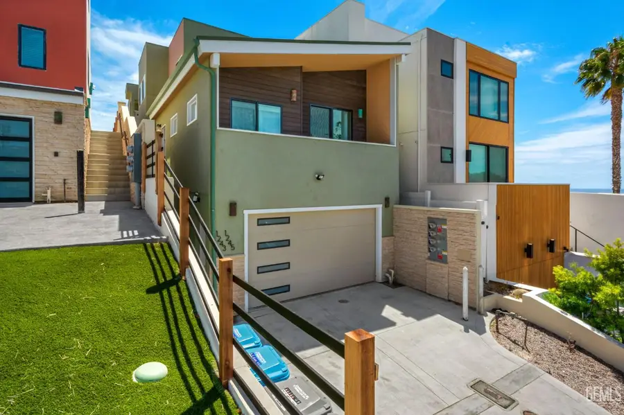 1243 VAN NUYS STREET, San Diego, CA 92109 - #3