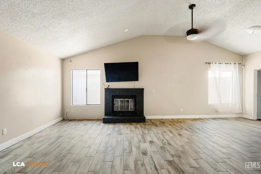 4620 HIGHLAND HILLS STREET, Bakersfield, CA 93308 - #3