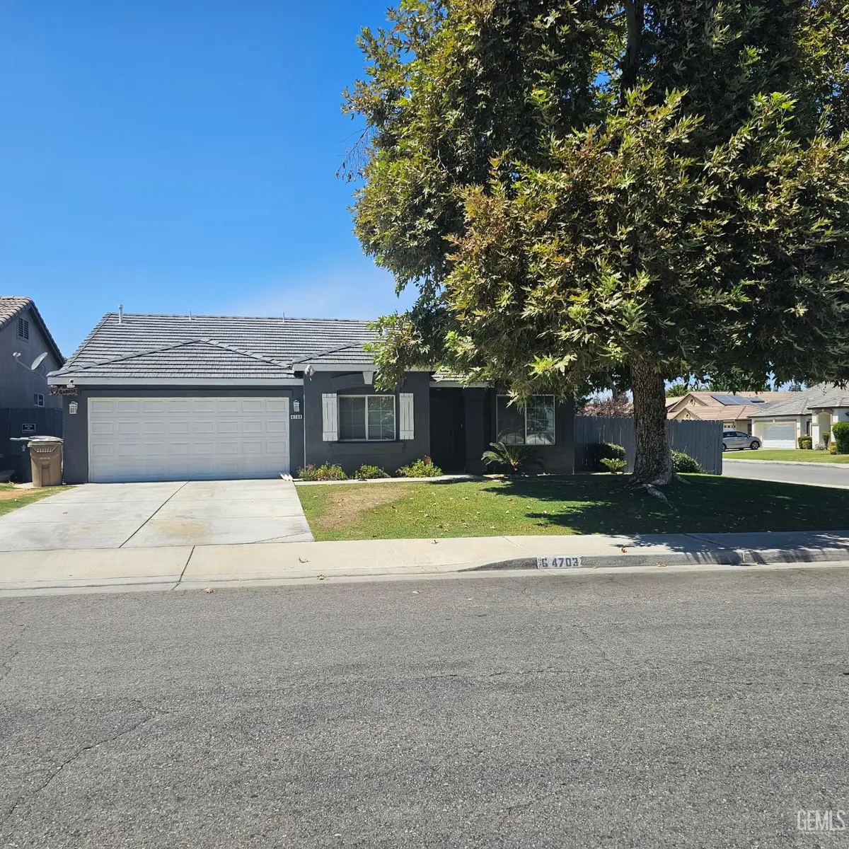 4703 PIKES PEAK LANE, Bakersfield, CA 93311 - #1