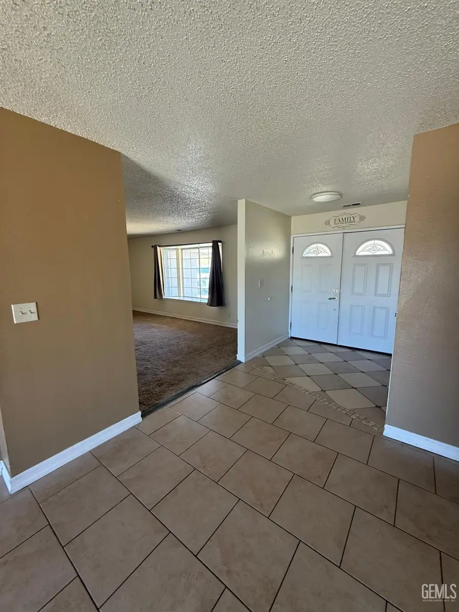 22608 MARIPOSA ROAD, Tehachapi, CA 93561 - #2