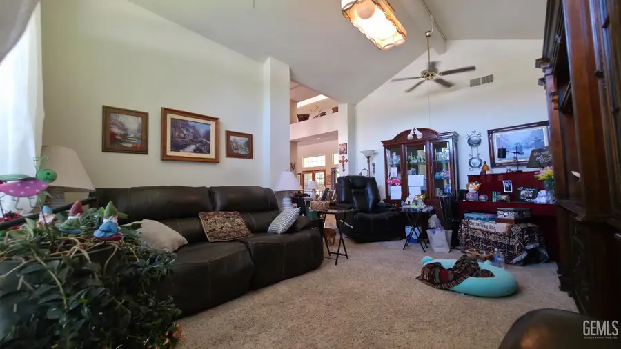 6109 SPRING VALLEY DRIVE, Bakersfield, CA 93308 - #2