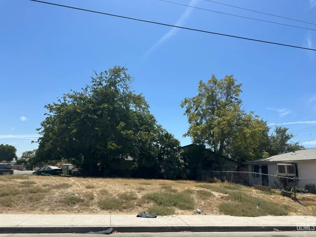 1231 TEXAS STREET, Bakersfield, CA 93307 - #1