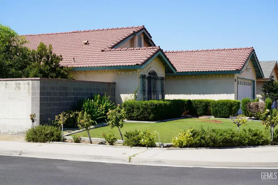 1822 CASCADE AVENUE, Delano, CA 93215 - #2