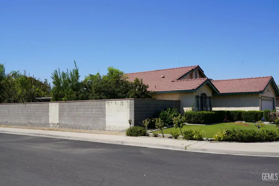 1822 CASCADE AVENUE, Delano, CA 93215 - #3