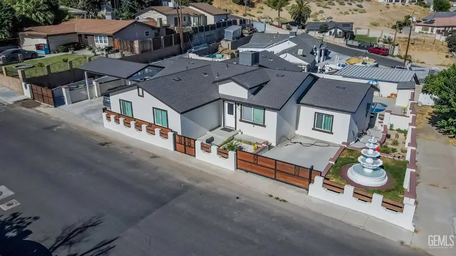 525 WASHINGTON AVENUE, Taft, CA 93268 - #3