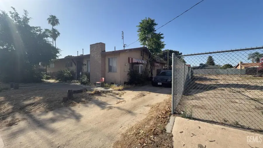 625 WHITE LANE, Bakersfield, CA 93307 - #3