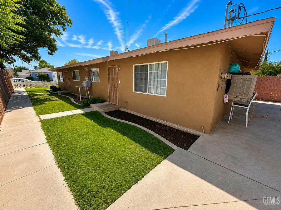 313 F STREET, Bakersfield, CA 93304 - #3