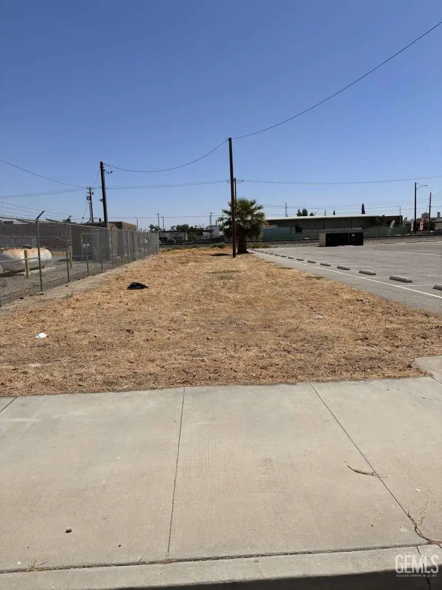 1224 GLENWOOD STREET, Delano, CA 93215 - #1