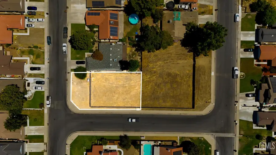 9313 LANNEAU COURT, Bakersfield, CA 93311 - #2
