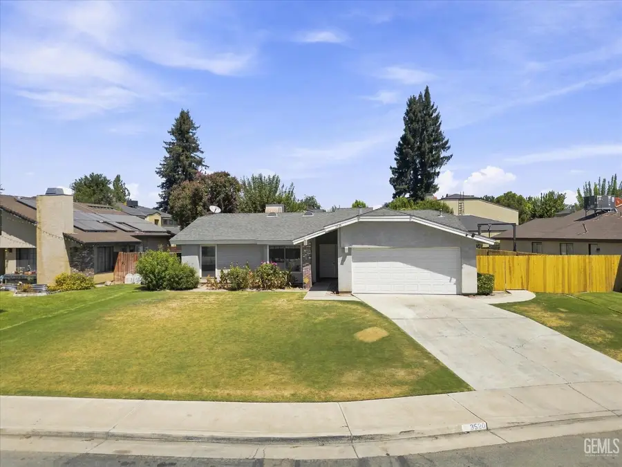 3520 SNOWFLAKE COURT, Bakersfield, CA 93309 - #2