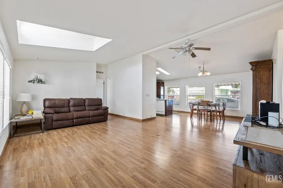 1343 W MORTON #73, Porterville, CA 93257 - #3