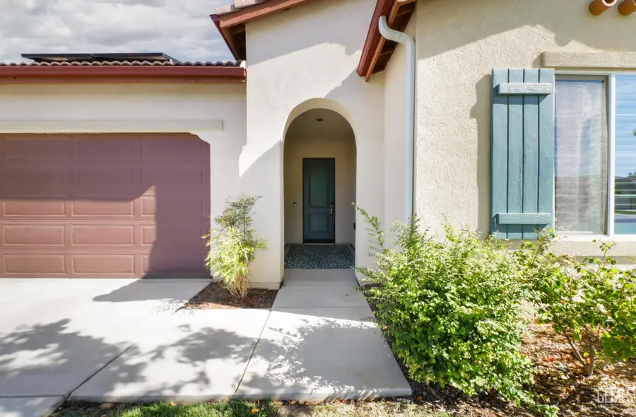 10026 BESANCON WAY, Bakersfield, CA 93306 - #2