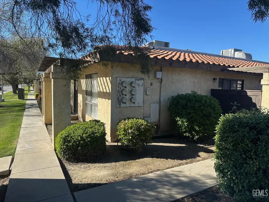 7016 MING AVENUE, Bakersfield, CA 93309 - #2