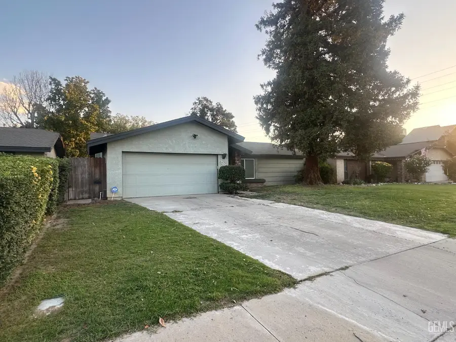 8417 EAKINS DRIVE, Bakersfield, CA 93311 - #2