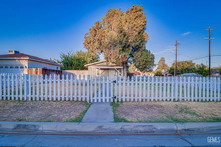 400 CYPRESS STREET, Bakersfield, CA 93304 - #3