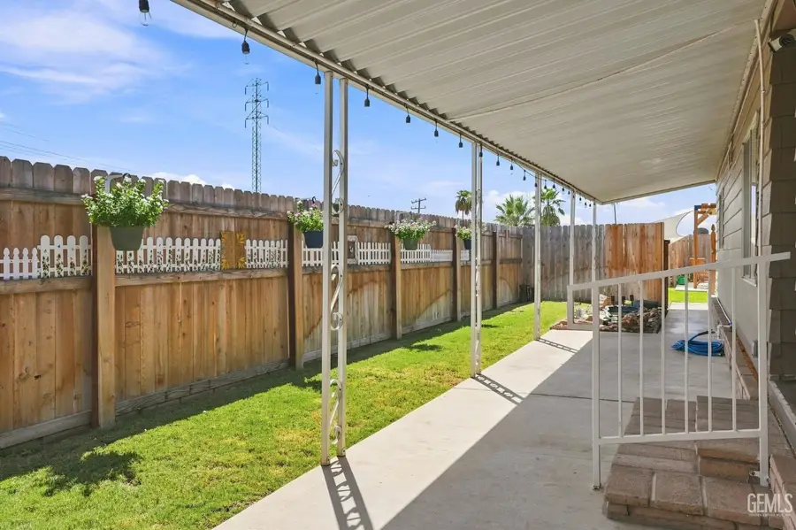 142 SET LANE, Bakersfield, CA 93308 - #3