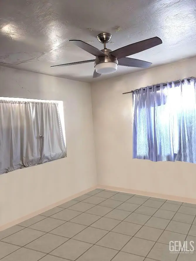 2030 KING STREET, Bakersfield, CA 93305 - #2